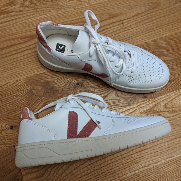 Madewell x Veja V-10 in Pink Glitter - Picture 1 of 8